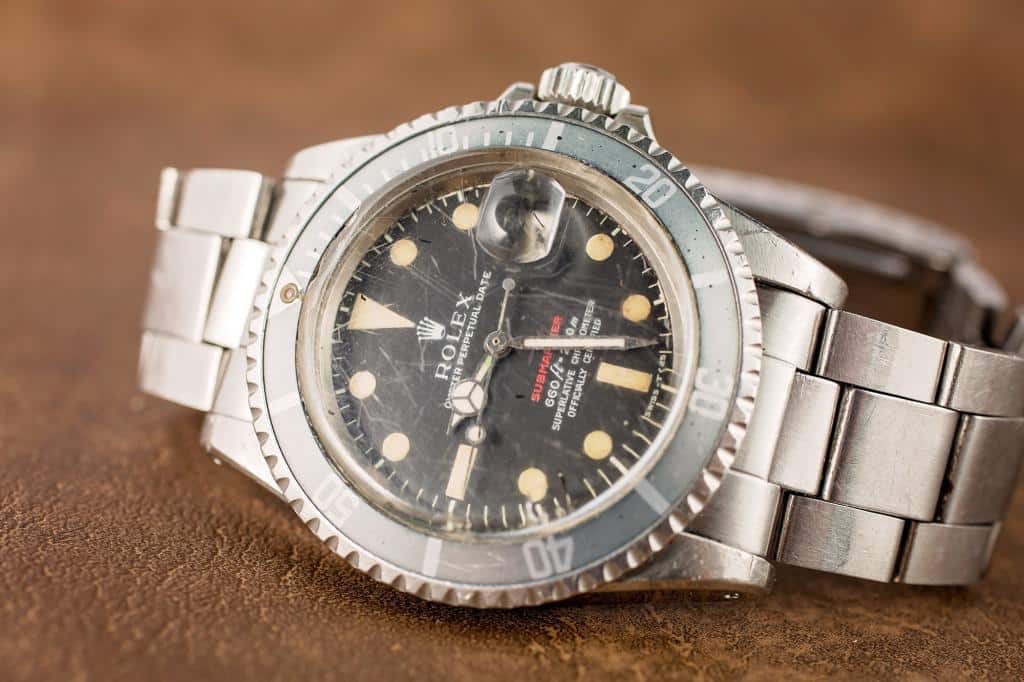 The Submariner: The History of a Diving Legend Bob Watches