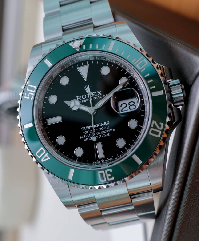 Rolex Submariner 126610LV technical information and specifications