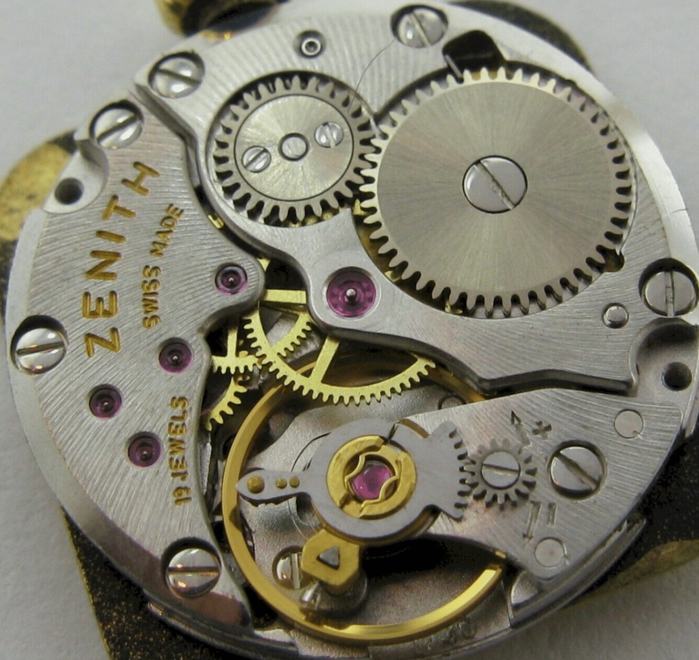 Zenith caliber 1730 movement – specifications and photo