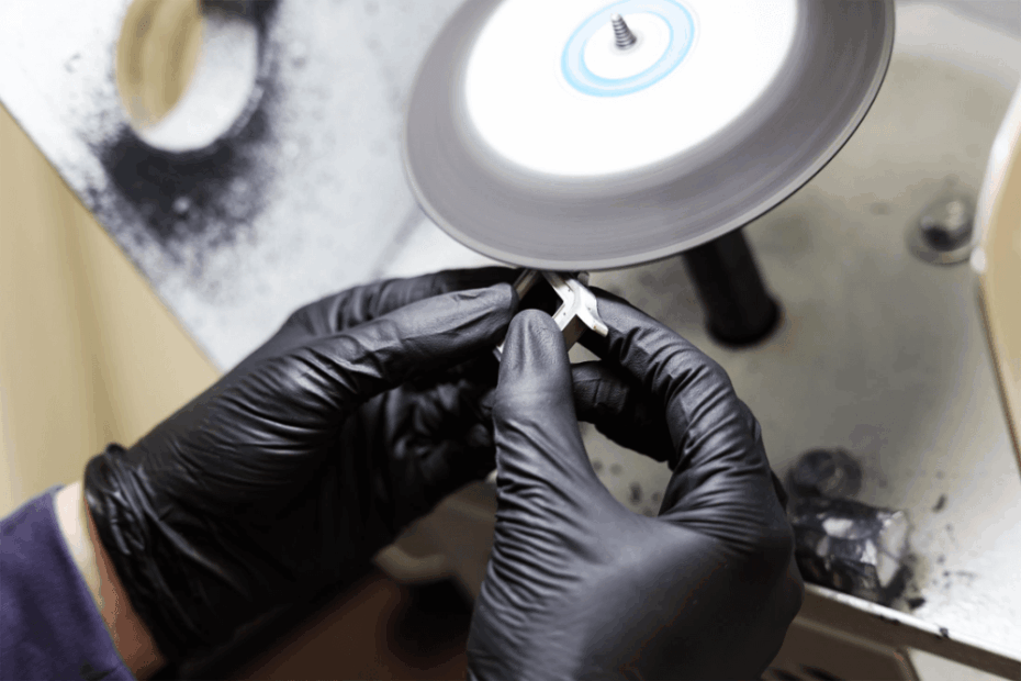 watchmaker’s guide to choosing the right polishing products