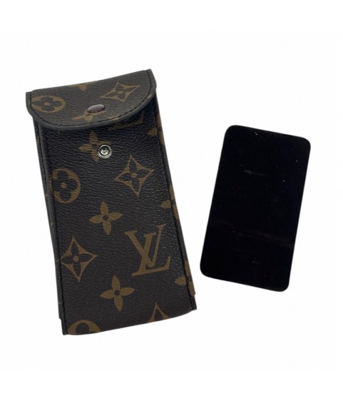 New Louis Vuitton watch brown leather pouch