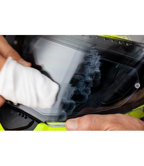 QUIXX Acrylic Scratch Remover, Scratch & Scuff Remover for Acrylic & Plexiglass Surfaces on Cars, Motorcycles, Boats, Caravans & Household Items, ref. 10003, Made in Germany, QUIXX Acrylic Scratch Remover, Scratch & Scuff Remover for Acrylic & Plexiglass Surfaces on Cars, Motorcycles, Boats, Caravans & Household Items, ref. 10003, Made in Germany,