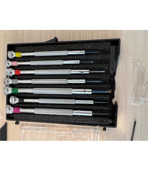 DAMAGED PACKAGING - Beco Technic Set of 7 Screwdrivers 0.60 to 2.00 mm in Plastic Box with Spare Blades - SEE PHOTOS