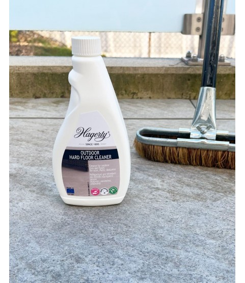Hagerty Outdoor Hard Floor Cleaner for Tiles and Natural Stone - 500 ml Hagerty Outdoor Hard Floor Cleaner for Tiles and Natural Stone - 500 ml