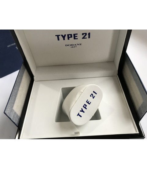 Dodane Type 21 flyback chronograph watch box