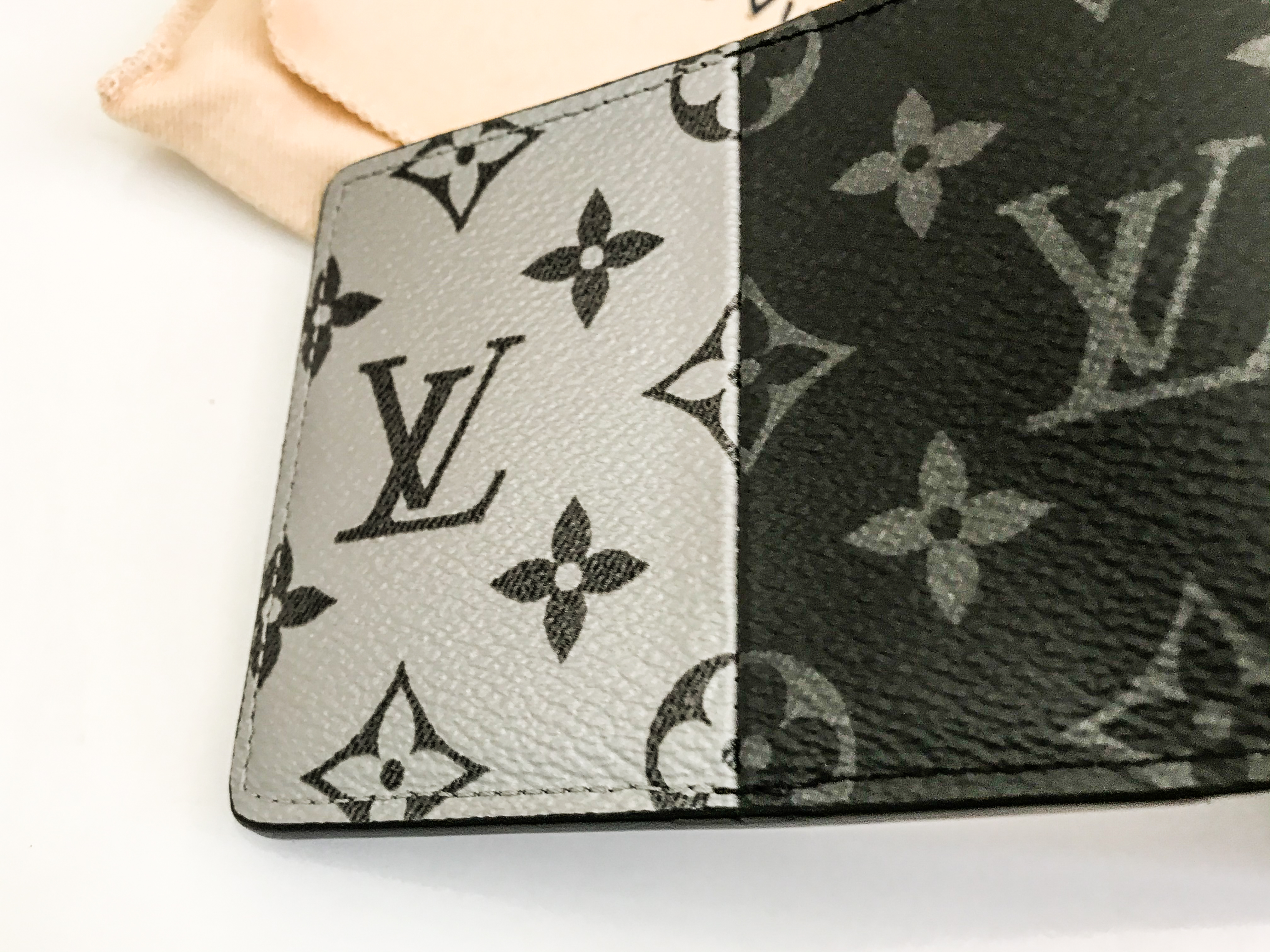 Louis Vuitton M63025 Kim Jones Monogram eclipse split multiple wallet -  Louis Vuitton