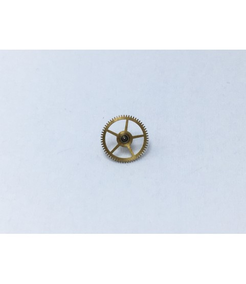 Universal Geneve caliber 215-1 center wheel with pinion part 220