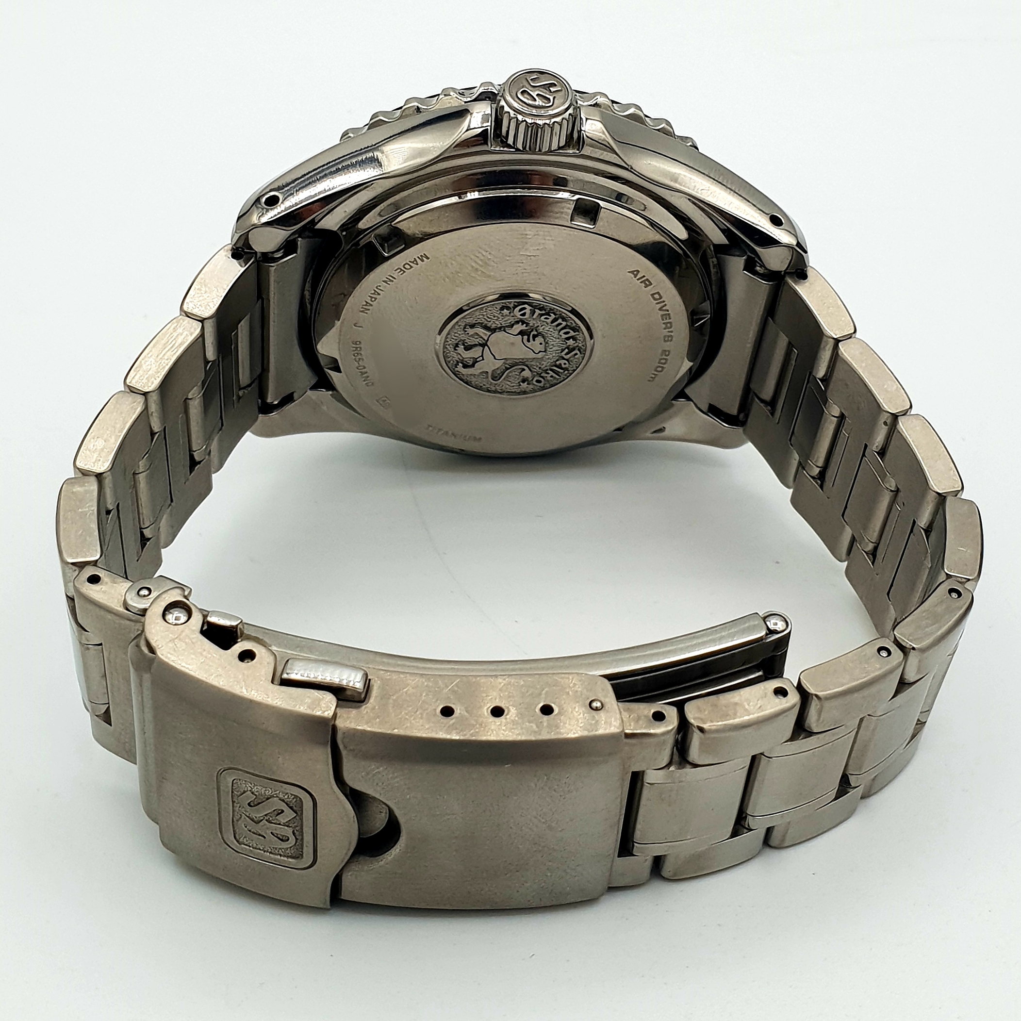 Seiko Diver SBGA031 Cal. 9R65 Spring Drive Power Reserve Titanium Watch -  Seiko