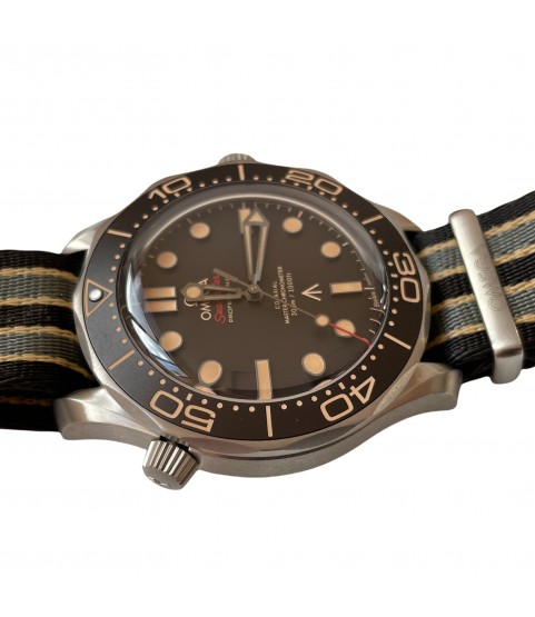 New Omega Seamaster 42mm diver 300M Co-Axial master chronometer James Bond 007 Edition 210.92.42.20.01.001 2022