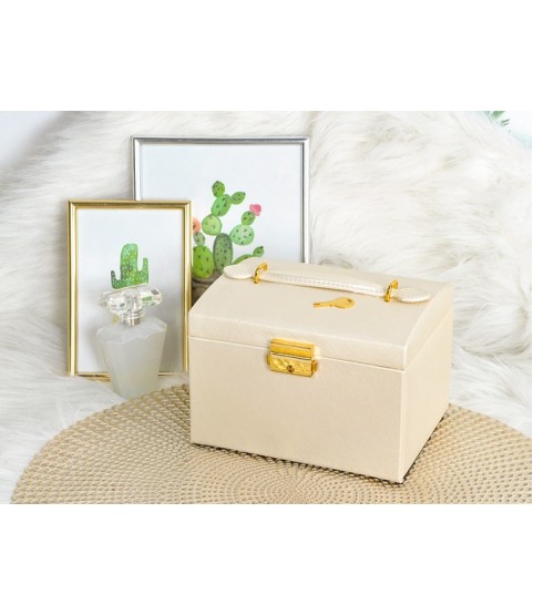 Beautylushh Beige Jewelry Box
