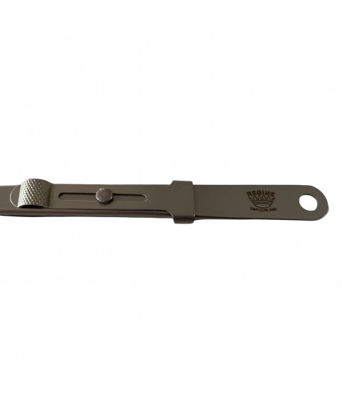Regine 201RG tweezers with a serrated base and slide lock for holding shanks and settings in position while soldering