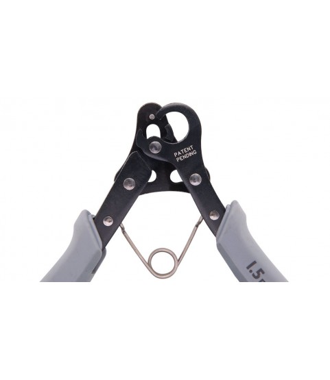 The Beadsmith tool one step big looper 1.5 mm