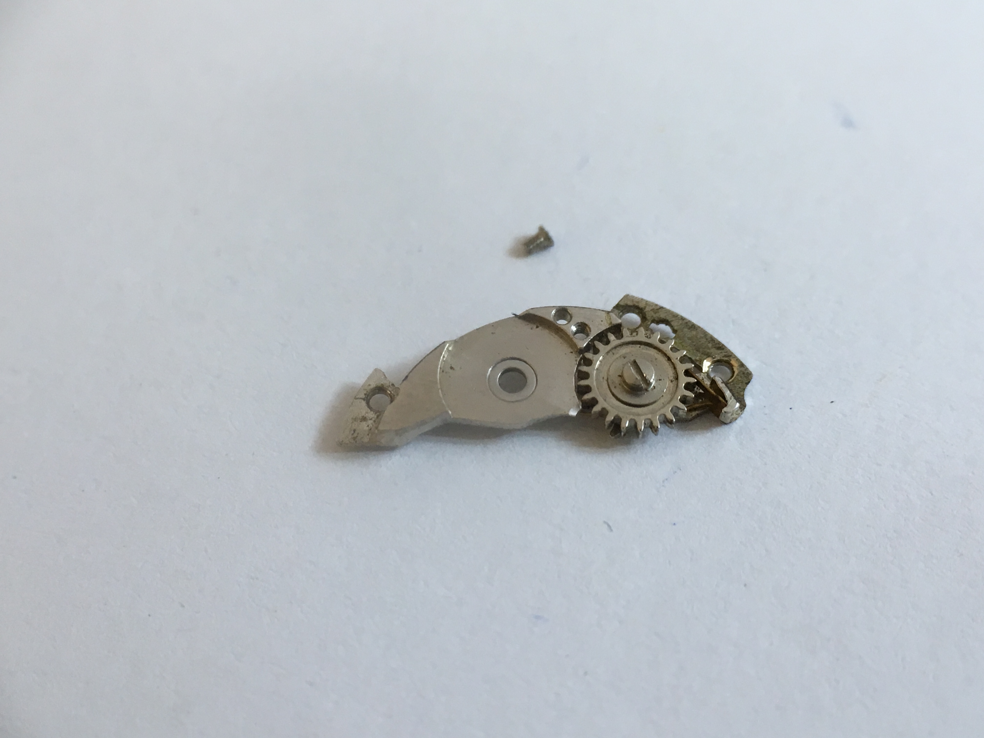 Cartier 2670 (ETA) barrel bridge part 105 - Cartier